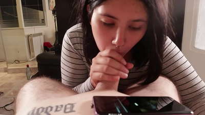 Disney [Cum] ကို ကြည့်ရင်း မိထွေးကို ကဲ့ရဲ့လိုက်သည်